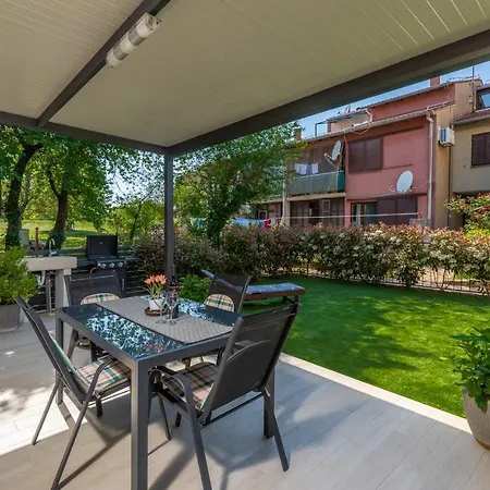 Pina Apartamento Rovinj